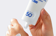 Увлажняющий солнцезащитный крем с гиалуроновой кислотой Ma:nyo Hyaluron Hydrating SunScreen SPF50+ PA++++