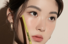 Тонкий карандаш для бровей UNLEASHIA Shaper Defining Eyebrow Pencil N°1 Oatmeal Brown
