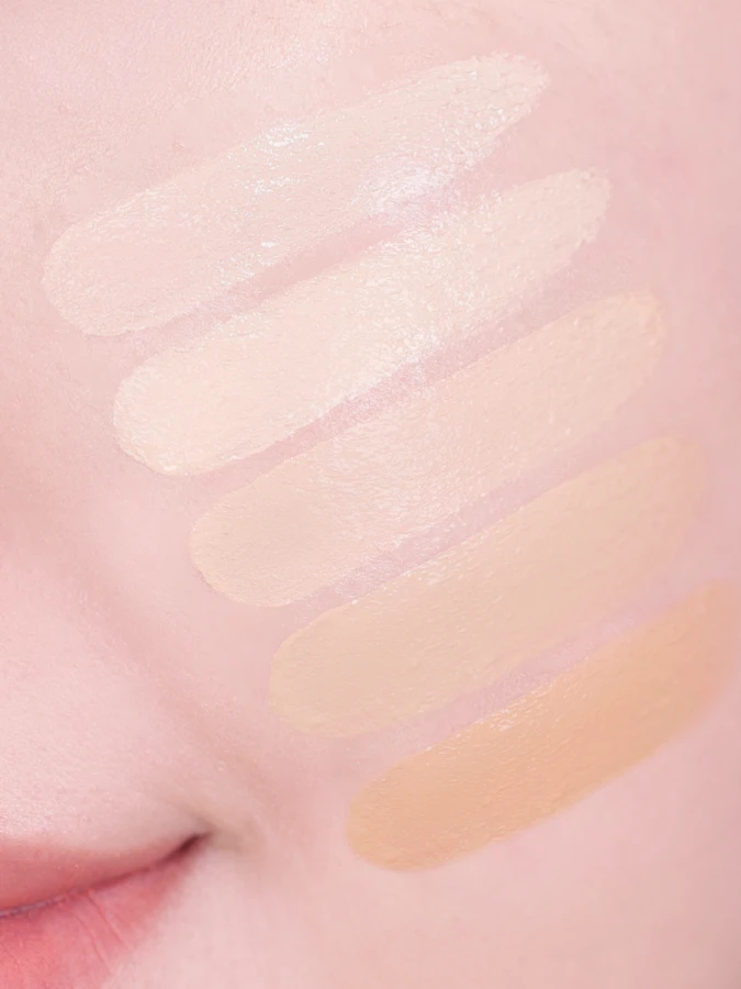 Тональный кушон с сияющим финишем AMUSE Dew Power Vegan Cushion SPF 50+ PA++++ 02 Healthy