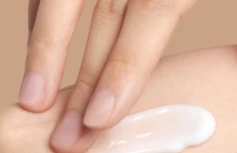 Интенсивный укрепляющий крем для век с бифидобактериями Ma:nyo Factory Bifida Biome Concentrate Eye Cream