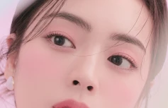 Сияющий тинт для губ Dasique Juicy Dewy Tint #11 Fig Plum