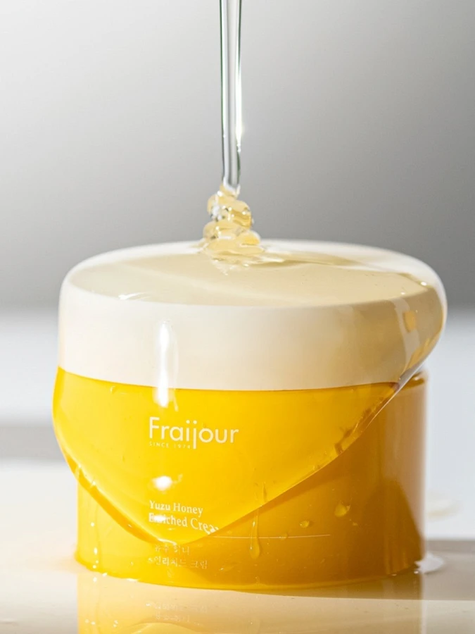 Крем для сияния кожи с прополисом Fraijour Yuzu Honey Enriched Cream