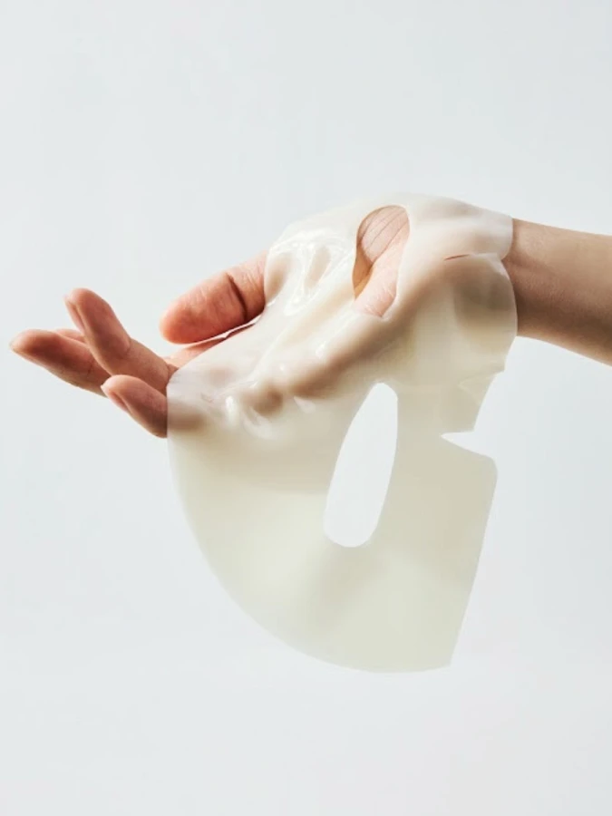 Осветляющая гидрогелевая маска с ниацинамидом Biodance Radiant Vita Niacinamide Real Deep Mask