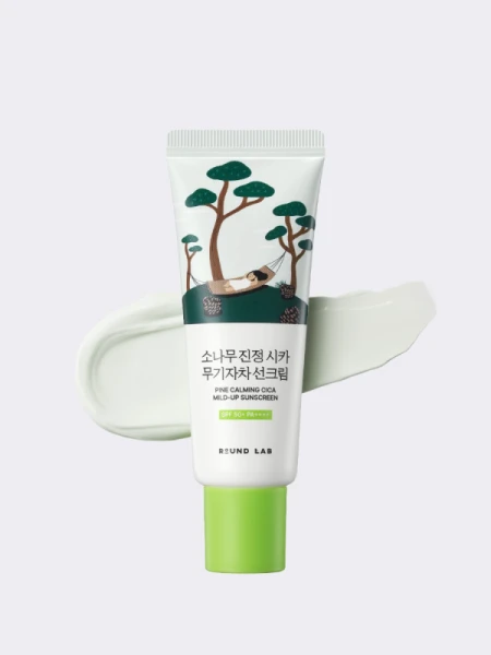 Мягкий солнцезащитный крем с экстрактом сосны и центеллы Round Lab Pine Calming Cica Mild-Up Sunscreen SPF50+ PA++++