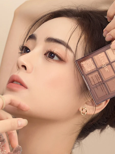 Палетка теней для век Dasique Shadow Palette #11 Chocolate Fudge