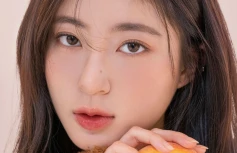 Сочный глянцевый тинт для губ в приглушённом персиковом оттенке rom&nd Juicy Lasting Tint 18 Mulled Peach
