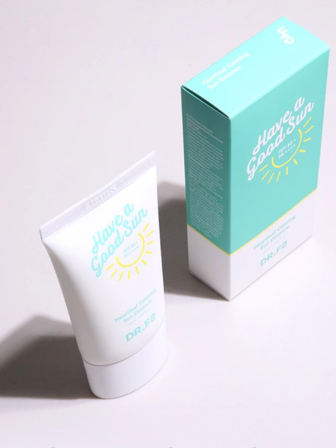 Успокаивающая солнцезащитная эссенция DR.F5 Heartleaf Calming Sun Essence SPF50+ PA++++