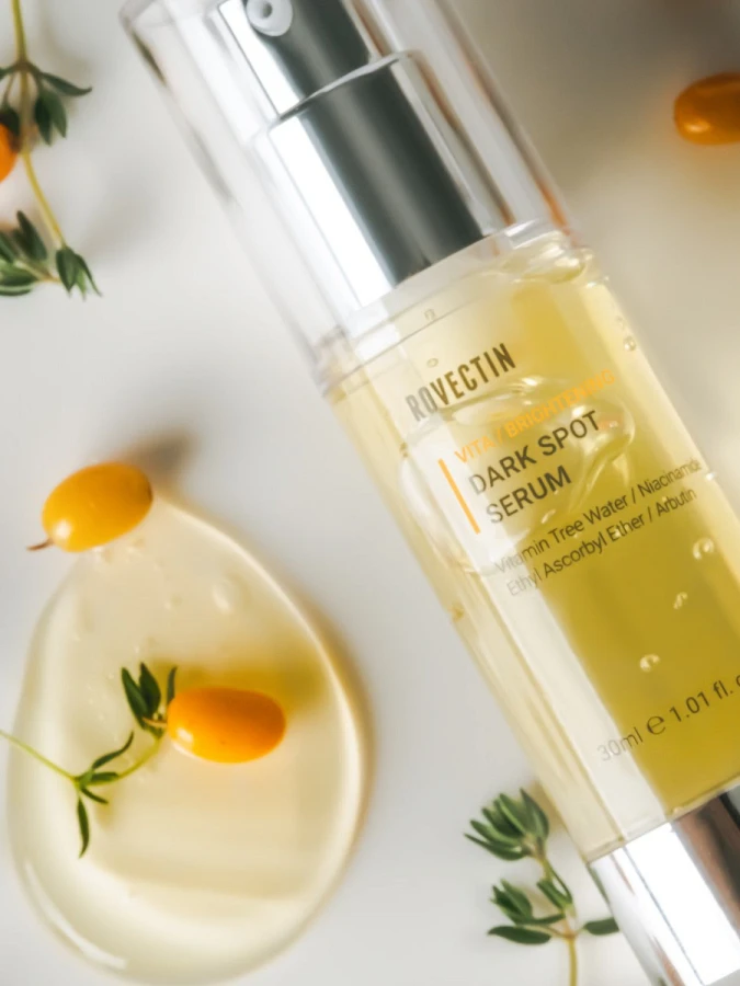 Антиоксидантная сыворотка для выравнивания тона кожи ROVECTIN Vita Dark Spot Serum