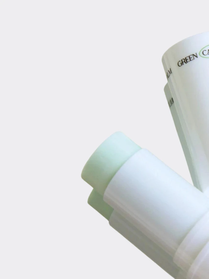 Успокаивающий стик-бальзам с экстрактом нони Dr.Althea Free Moment Green Calming Multi Balm