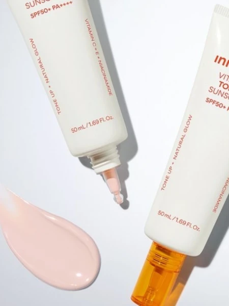 Осветляющий солнцезащитный крем с витамином С Innisfree Vita C Tone Up Sunscreen
