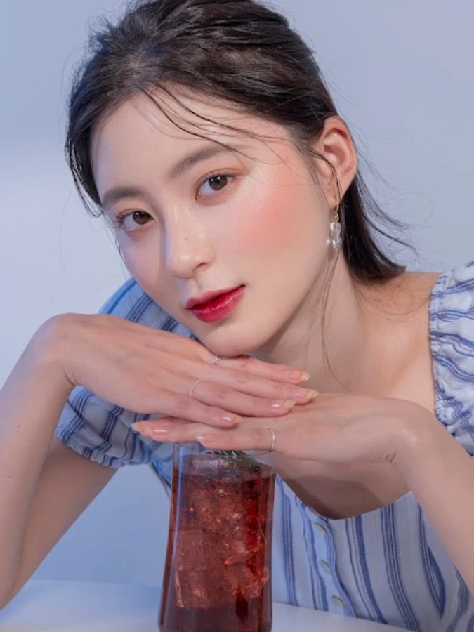 Сочный глянцевый тинт для губ со сливовым оттенком rom&nd Juicy Lasting Tint 17 Plum Coke