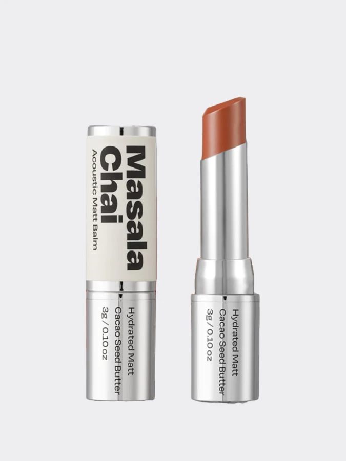 Матовый оттеночный бальзам для губ ALTERNATIVE STEREO Acoustic Matt Balm No1. Masala Сhai