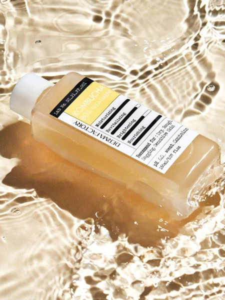 Питательный тонер-эссенция с экстрактом комбучи Derma Factory Kombucha 80% Treatment