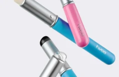 Длинная силиконовая пальчиковая кисть для макияжа fwee Fingerlike Silicone Lip Brush