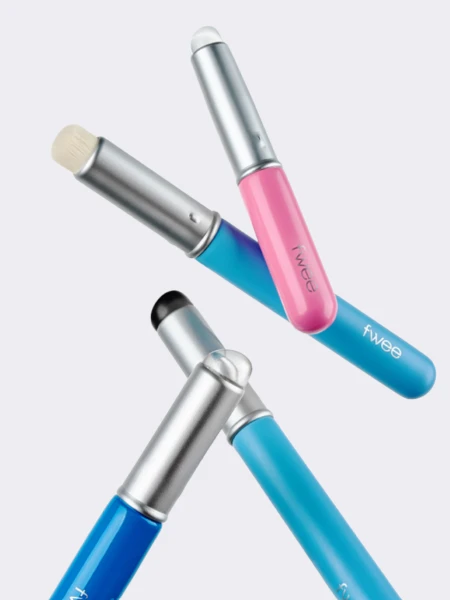 Длинная силиконовая пальчиковая кисть для макияжа fwee Fingerlike Silicone Lip Brush