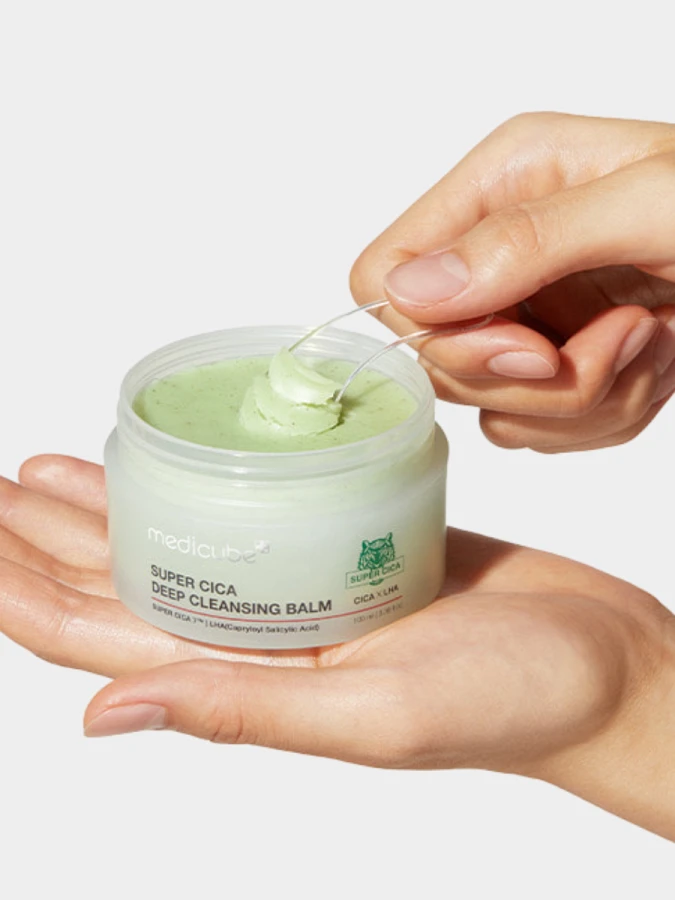 Очищающий гидрофильный бальзам с экстрактом центеллы Medicube Super Cica Deep Cleansing Balm