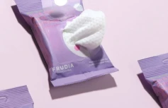 Мицеллярные диски для снятия стойкого макияжа с глаз и губ FRUDIA Blueberry Micellar 5.5 Lip&Eye Remover Pad