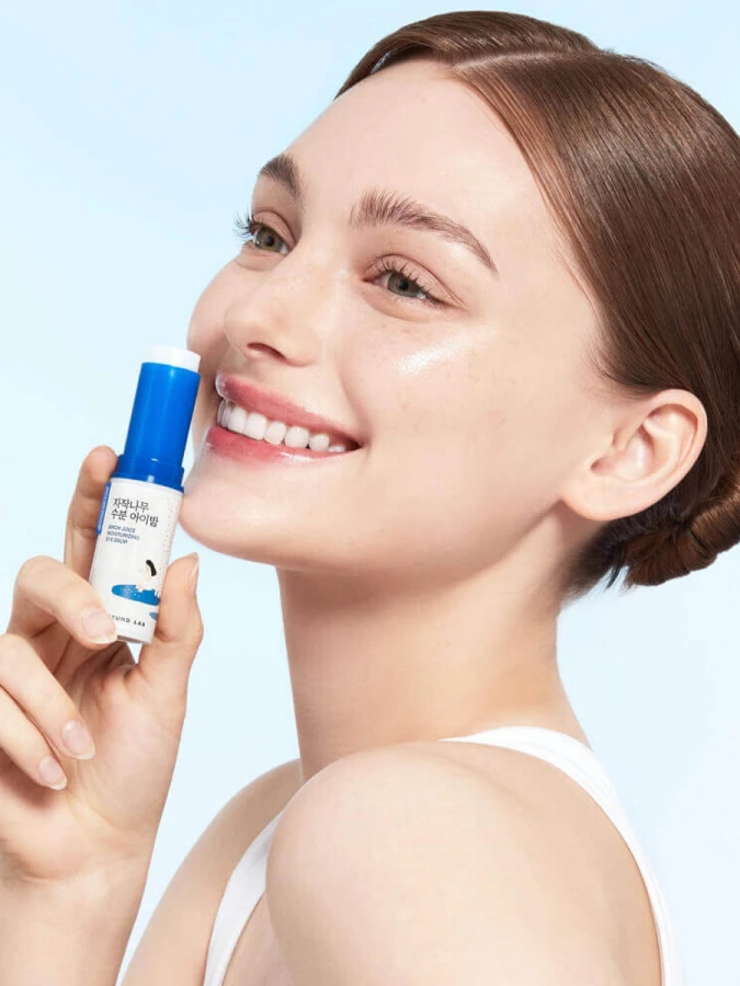 Увлажняющий бальзам-стик для век с берёзовым соком Round Lab Birch Juice Moisturizing Eye Balm