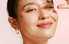 Солнцезащитный крем с каламином The Saem Sun Eco Earth Pink Sun Cream EX SPF50+ PA++++