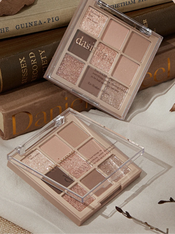 Палетка теней для век Dasique Shadow Palette #10 Autumn Breeze