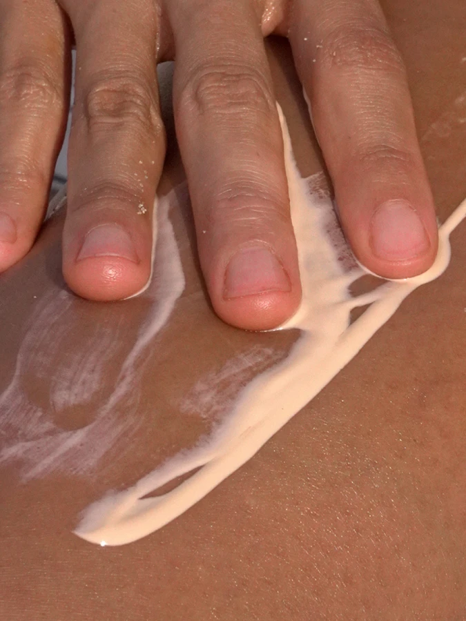 Антиоксидантный солнцезащитный лосьон для лица и тела ShaiShaiShai Positive Sun Tanning Watery Cream SPF22