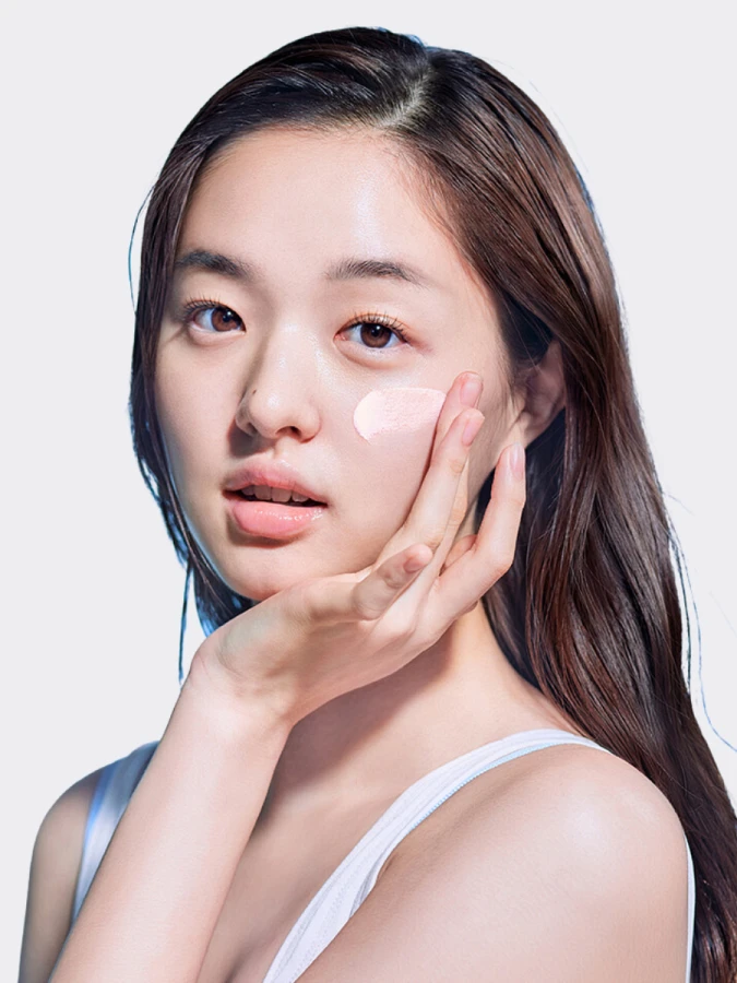 Солнцезащитный крем с комплексом витаминов TOCOBO VIta Tone Up Sun Cream SPF50+ PA++++