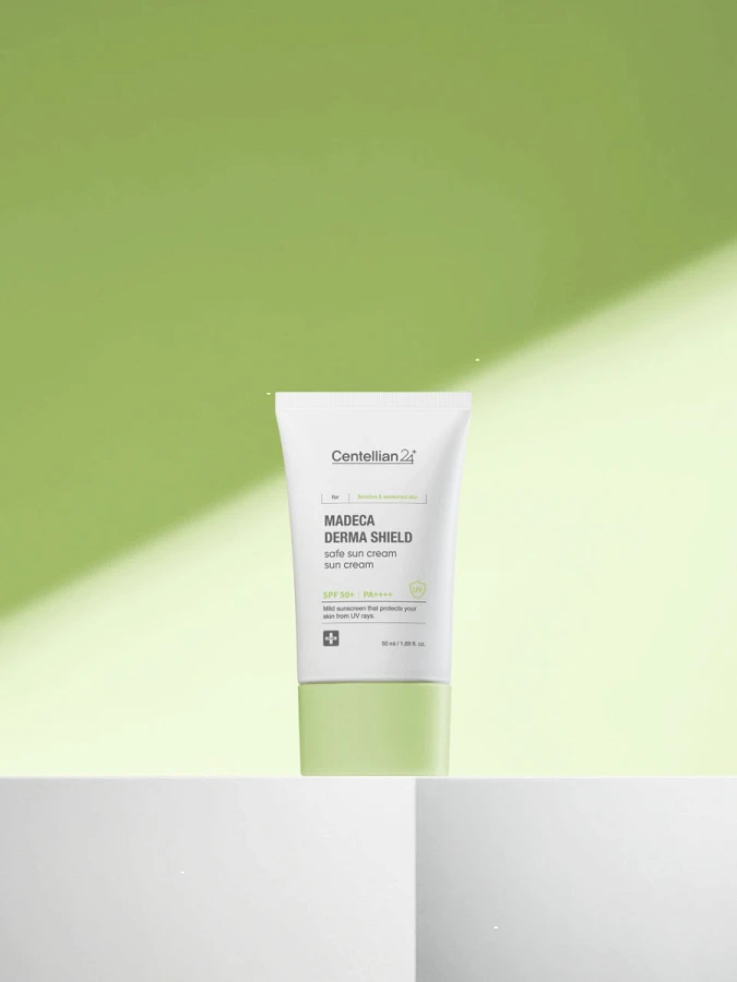 Успокаивающий солнцезащитный крем с экстрактом центеллы Centellian24 Madeca Derma Shield Safe Sun Cream