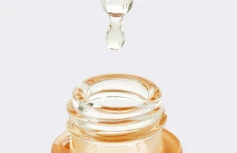 Увлажняющее масло для сияния кожи Ma:nyo Factory Floral & Fruit Glow Oil
