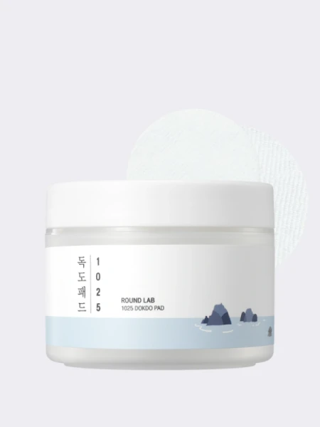 Мягкие отшелушивающие тонер-пэды с морской водой Round Lab 1025 Dokdo Pad