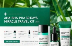 Набор для проблемной кожи с тремя видами кислот Some By Mi 30 Days Miracle Travel Kit