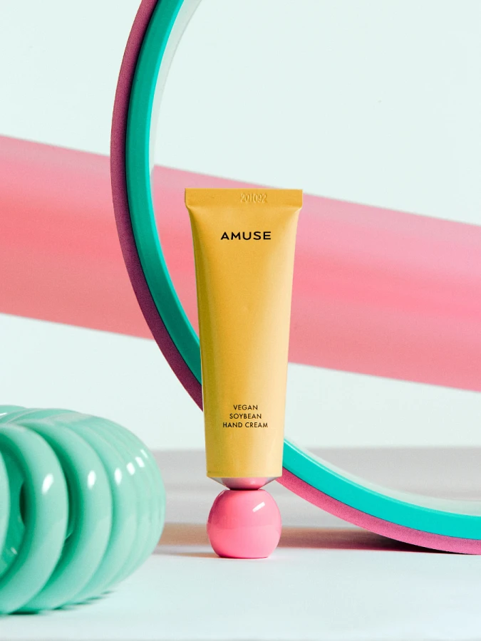 Увлажняющий крем для рук с травянисто-фруктовым ароматом AMUSE Vegan Soybean Handcream Energy