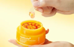 Осветляющий капсульный крем с экстрактом куркумы Medicube Kojic Acid Turmeric Vita Capsule Cream