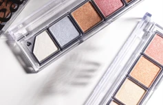 Палетка цветных хайлайтеров UNLEASHIA Mood Shower Face Palette NO.100 Ballerina Shower