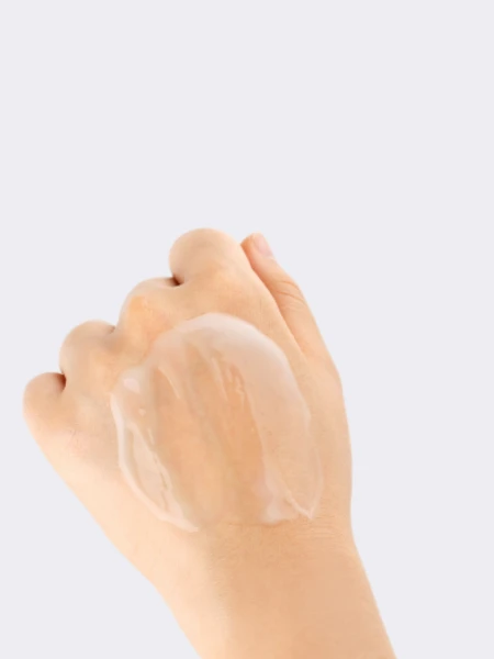 Увлажняющая эссенция для обезвоженной кожи VT Cosmetics Cica Hydration Essence Увлажняющая эссенция для обезвоженной кожи VT Cosmetics Cica Hydration Essence