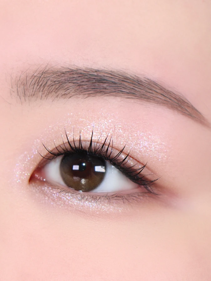 Сияющие тени для век в карандаше в серебрянном оттенке UNLEASHIA Pretty Easy Glitter Stick N°1 Thrilled