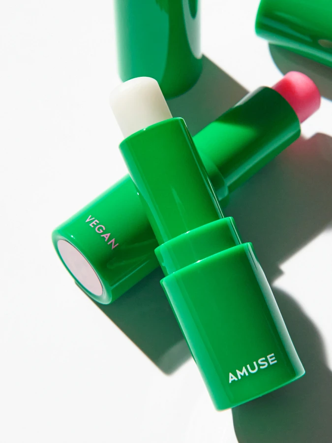 Увлажняющий прозрачный бальзам для губ AMUSE Vegan Green Lip Balm 01 Clear