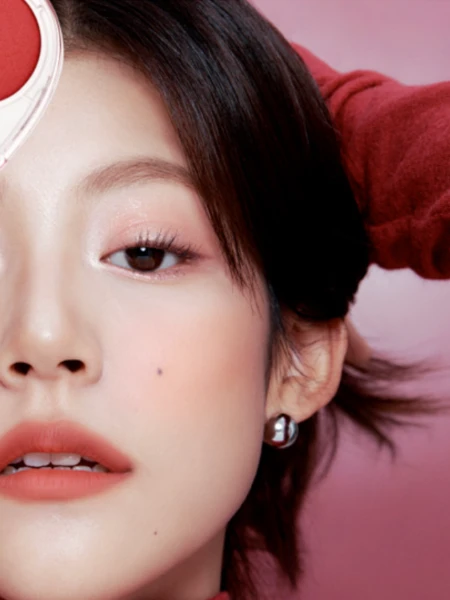 Двойные мягкие румяна с муссовой текстурой fwee Mellow Dual Blush RD02 Another Me