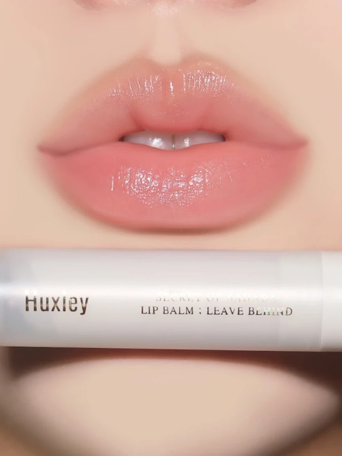 Увлажняющий бальзам для губ с маслом опунции Huxley Lip Balm Leave Behind 1 Moroccan Linen