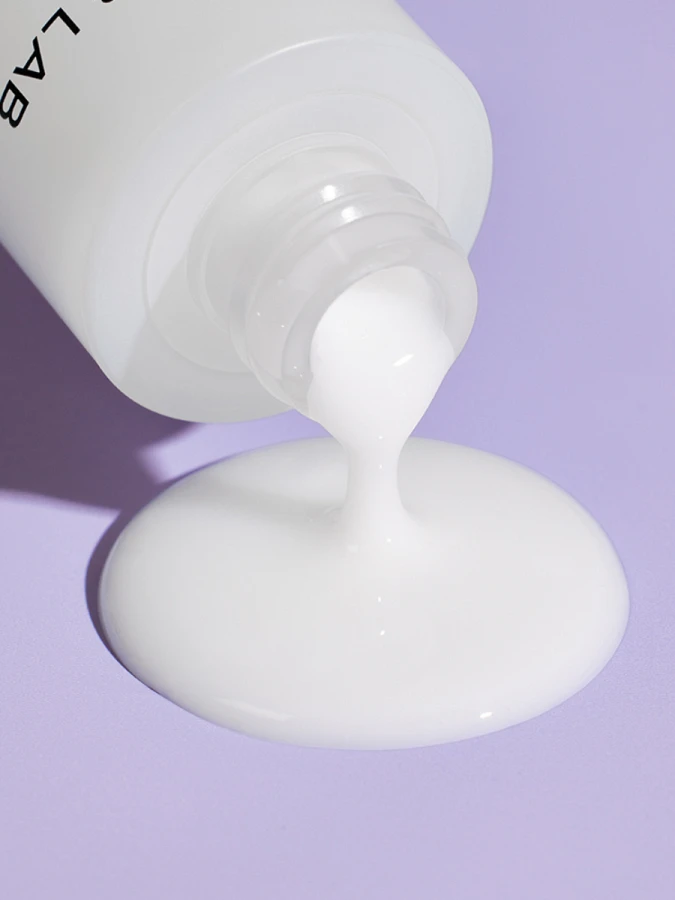 Укрепляющая сыворотка с молочными протеинами и керамидами SKIN&LAB Barrierderm Milky Serum