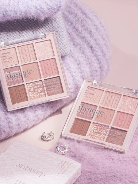 Палетка теней для век Dasique Shadow Palette #16 Violet Knit