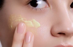 Ночной регенерирующий крем с бакучиолом и ретиналем By Wishtrend Vitamin A-mazing Bakuchiol Night Cream