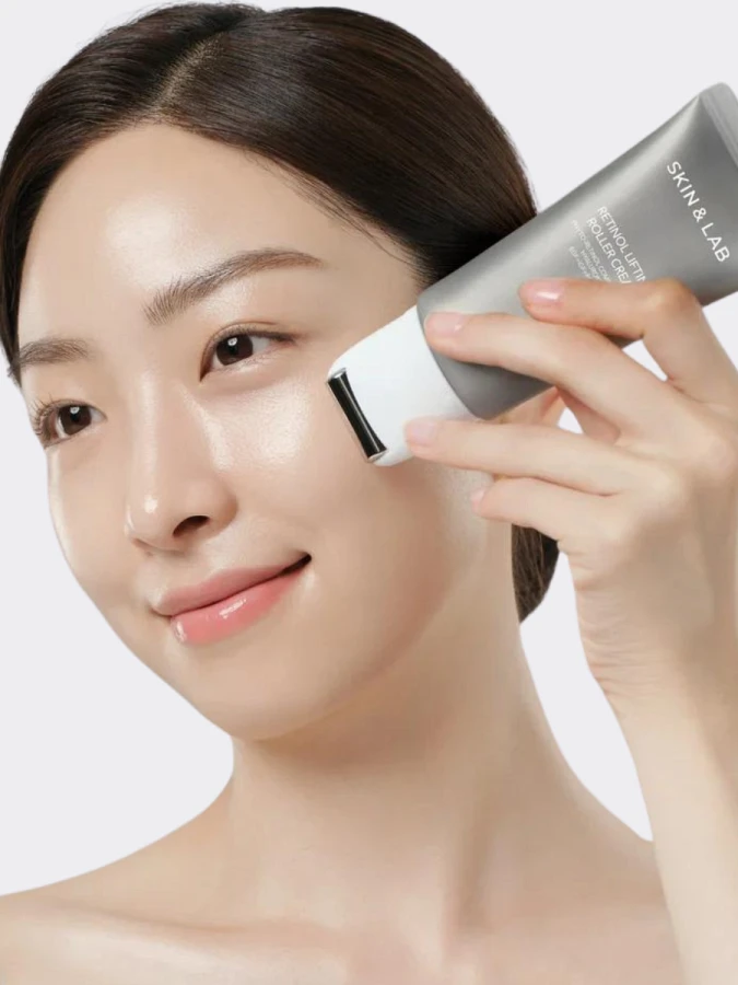Обновляющий крем-роллер для лица с ретинолом SKIN&LAB Retinol Lifting Roller Cream