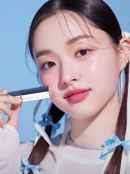 Глянцевый блеск-тинт для губ FEEV Hyper-fit Glam Drop Rose Water