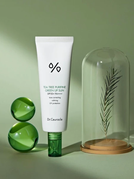 Солнцезащитный крем с чайным деревом Dr.Ceuracle Tea Tree Purifine Green Up Sun SPF50+ PA++++ Солнцезащитный крем с чайным деревом Dr.Ceuracle Tea Tree Purifine Green Up Sun SPF50+ PA++++