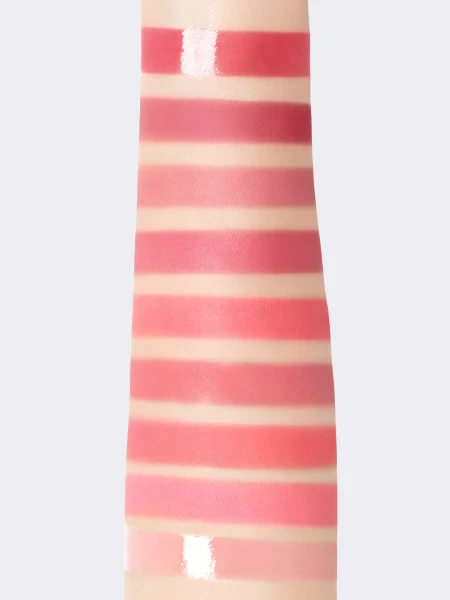 Универсальная кремовая палетка для губ и щёк Dasique Lip & Cheek Palette #03 Pink Coloring