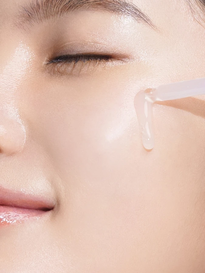 Эссенция-база под макияж Blithe Inbetween Makeup Prep Essence