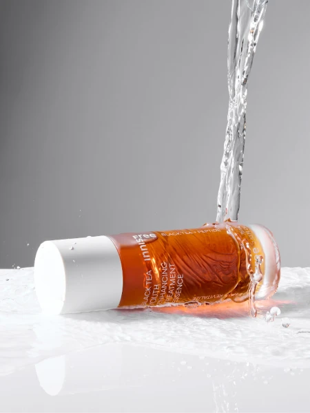 Укрепляющая эссенция с экстрактом черного чая innisfree Black Tea Youth Enhancing Essence