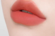 Жидкий пигмент для губ с полуматовым финишем BRAYE Water Blur Tint 04 Adorable