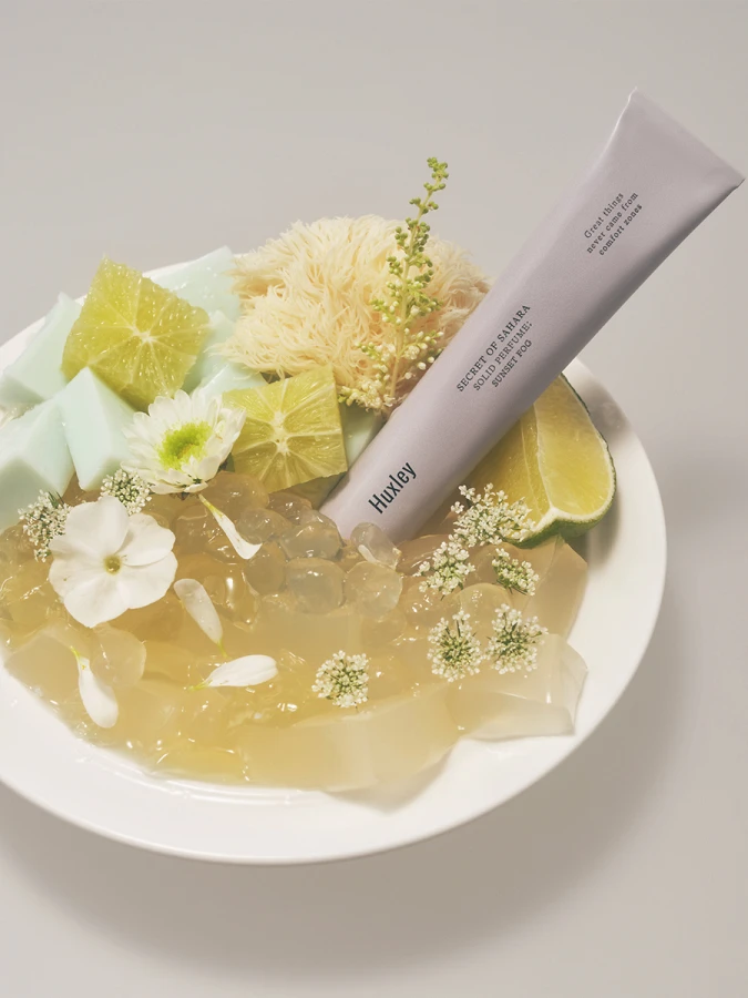 Твёрдый парфюм со свежим травяным ароматом Huxley Solid Perfume Sunset Fog