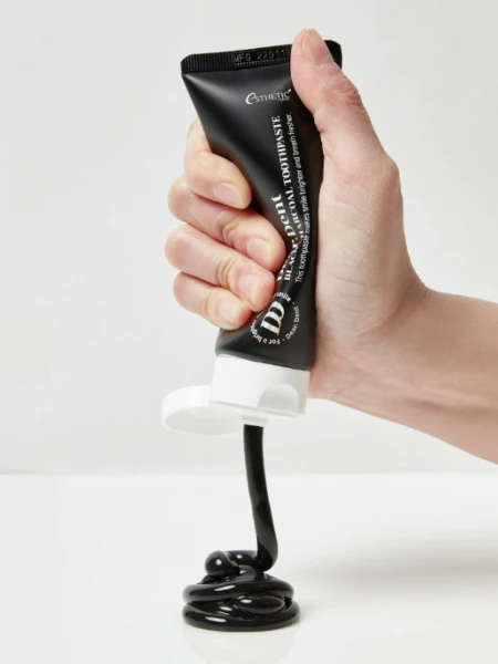 Глубокоочищающая зубная паста с древесным углём Esthetic House Dear.Dent Black Charcoal Toothpaste Глубокоочищающая зубная паста с древесным углём Esthetic House Dear.Dent Black Charcoal Toothpaste